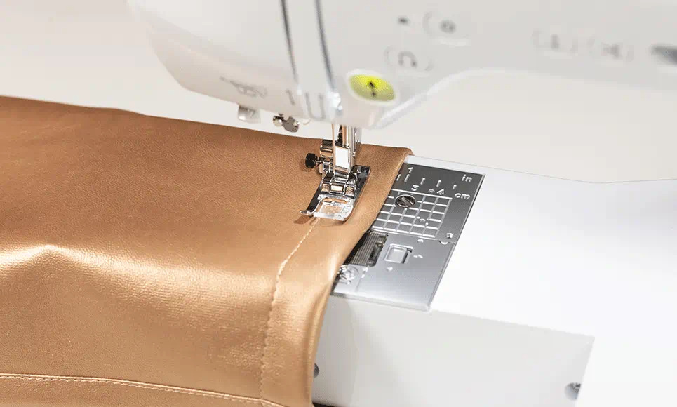 Macchina per cucire Brother Innov - is F560 - immagine 2